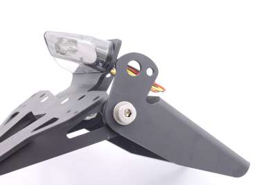 Kurzer Kennzeichenhalter EVO Slim Für KTM 790/890 Duke R - Plug&Play Heckumbau