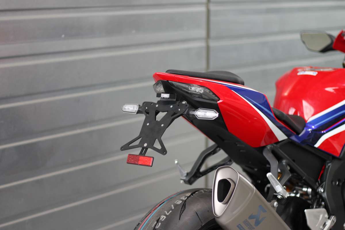 Platine Repose-pied Droit Pour Honda CBR 1000 RR-R Fireblade (2020-2023) - Occasion